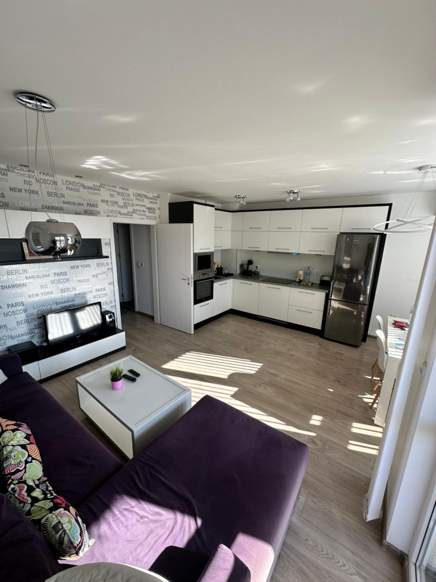 Briz Apartment; 2 Bdr; 6 Guests; Private Parking Варна Экстерьер фото